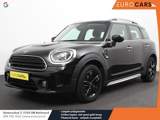 Mini Countryman Experience 1.5 Cooper Climate control Stoelverwarming Stuurverwarming Navigatie Achteruitrijcamera Parkeersensoren achter Cruise control LED