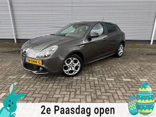 Alfa Romeo Giulietta 1.6 JTDm Exclusive,Schuif/Kanteldak,clima,Navigatie,dikke LM velgen