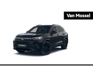 Volkswagen Tiguan 1.5 eHybrid R-Line Edition 204 PK| Origineel Nederlands | 1e EIgenaar | Navigatie | Stoelverwarming | Stuurwielverwarming | Achteruitrijcamera | Black Style