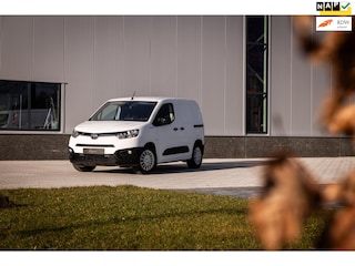 Toyota Proace City First Edition 50 kWh | 2022 | 1e EIG | Orig NL | Apple CarPlay | Camera |