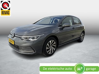 Volkswagen Golf 1.4 eHybrid Style | trekhaak | Stoel + Stuur verwarming | Carplay |