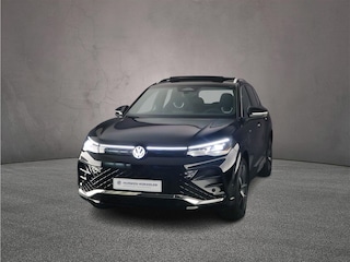 Volkswagen Tiguan 1.5 eHybrid R-Line Edition 272pk DSG Automaat, Panoramadak, Trekhaak, Adaptive cruise control, Achteruitrijcamera, Stoelverwarming, Stuurwiel verwarmd, Elektrische achterklep