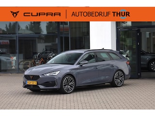 Cupra Leon 1.4 e-Hybrid VZ Performance camera wegklapbare trekhaak elektrische achterklep safe & driving XL keyless acces 19" LMV zij airbags achter navigatie klasse III alarm side assist stoel en stuurwiel verwarming ACC dealer onderhouden