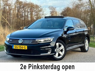 Volkswagen Passat Variant 1.4 TSI GTE Highline Leder Clima Panodak Trekhaak Virtueel Display Stoelverwarming Perfect Onderhouden