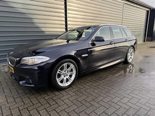 BMW 5-serie Touring 520i Autom.M-Sport Digitaal Dashboard Clima Leder Navi