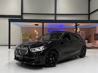 BMW 118i High Exec M Sport Pano Led Acc Camera Navi Carplay Leder Stoel&stuurverw.