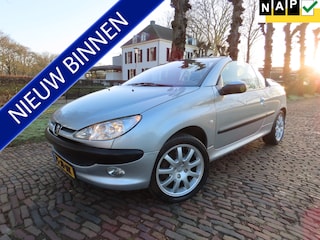 Peugeot 206 CC 1.6-16V 100676 KM N.A.P !! 1E Eigenaar Leer Sportstoelen Airco Windscherm Dealer Onderhouden LM Velgen***Apk t/m 22-2-2027***
