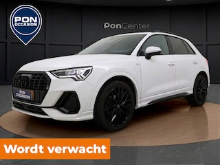 Audi Q3 35 TFSI S-line | Trekhaak | ACC | Side Assist | Optiek Zwart | Parkeerhulp | Stoelverwarming | 18'' |