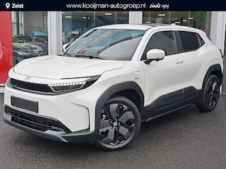 Toyota Urban Cruiser Executive 61 kWh | Nieuwe auto | Dodehoekdetectie | 360 camera | JBL | Panoramadak | Ook andere kleuren en uitvoeringen snel leverbaar!
