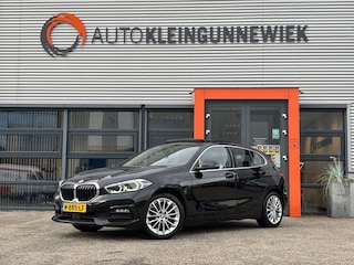 BMW 118i Business Edition / Schuifkanteldak / Navi / Applecarplay/AndroidAuto /