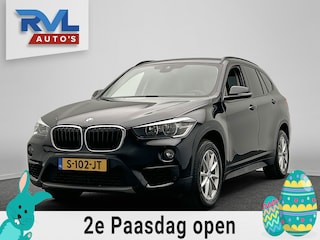 BMW X1 SDrive18i Centennial High Executive | Trekhaak | Leder Navigatie Memorie Stoelverwarming Cruise climate Control