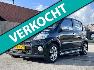 Daihatsu Sirion 2 1.3-16V Comfort 1e Eigenaar*Airco*Trekhaak*NAP*LM velgen*Elektrische ramen*
