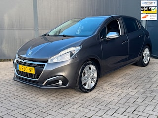 Peugeot 208 1.2 PureTech Signature / Navi / Nap