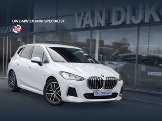 BMW 2-serie Tourer 218i M Sportpakket Sportstoelen Adaptief M-onderstel Parkeerhulpsysteem 18''LM Velgen