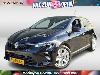 Renault Clio 1.6 E-Tech Full Hybrid 145 evolution WORDT VERWACHT !! | Automaat | Trekhaak | Navigatie | Camera | Cruise Control | Lage Kilometerstand met NAP !!