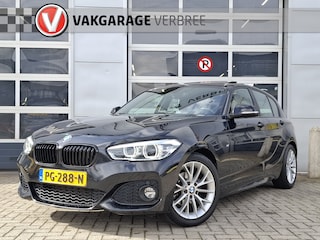 BMW 118i Corporate Lease High Executive | Navigatie | LM Velgen 17" | Elektrisch Glazen Panoramadak | Voorstoelen Verwarmd | M-Sportpakket | Cruise Control | Airco |