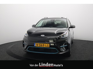 Kia Niro e-Niro DynamicPlusLine 64 kWh SOH 95,5% | Schuif/Kanteldak | Trekhaak | Camera | Navigatie