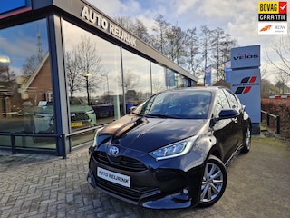Toyota Yaris 1.5 Hybrid Active Technology/TREKHAAK AFNB/KEYLESS/STUUR-EN STOELVERW/CARPLAY/LMV