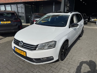 Volkswagen Passat Variant 1.4 TSI AUTOMAAT PANO TREKHAAK CAMERA CARPLAY NETTE WAGEN