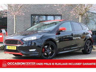 Ford Focus 1.5 Black Edition 1.5 150 PK Navi/Pdc 2x/18"/Trekh. "RIJKLAAR"