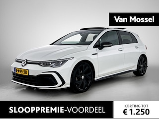 Volkswagen Golf 1.5 eTSI R-LINE | PANORAMADAK | BLACK OPTIEK | 18 INCH LICHTMETALEN VELGEN | STUUR & STOELVERWARMING | DODE HOEK ASSISTENTIE | APPLE CAR PLAY