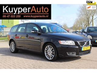 Volvo V50 2.4 Momentum automaat nap leder trekhaak