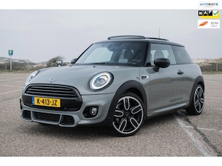 Mini Cooper 1.5 Dalston John Cooper Works Edition ORG NL [ Panoramadak Harman Kardon HUD Digital Dash Alcantara ]