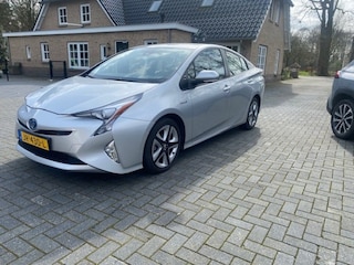 Toyota Prius 1.8 Executive LEER PARKASSIST JBL NAVI HEADUP DODEHOEK