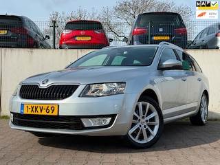 Skoda Octavia Combi 1.2 TSI Greentech Ambition Businessline/PANO/NAVI/CRUISE/KUIPSTOELEN/NIEUWE APK/NAP/