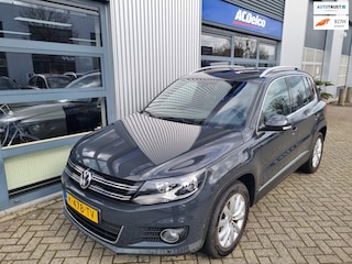 Volkswagen Tiguan 1.4 TSI Sport&Style | leer | pano dak | trekhaak | navi