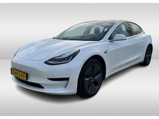 Tesla Model 3 Standard RWD Plus 60 kWh / Trekhaak / Autopilot / Panoramadak / Camera / Premium Audio / 18'' / Leder