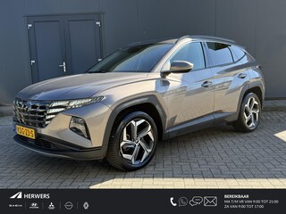 Hyundai Tucson 1.6 T-GDI PHEV Comfort 4WD Automaat / Dealer onderhouden / Trekhaak 1.350 kg / Navigatie / Trekhaak afneembaar / Camera / Apple Carplay Android / 19”  LM + All Season banden / Climate control / Cruise control /