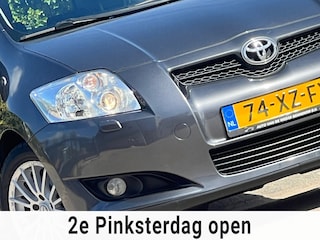 Toyota Auris 1.6-16V Terra - Magnetic Grey - Stoelverwarming/LMV/AC - Keurig