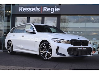 BMW 3-serie Touring 320e M-Sport LCI Memory HuD Keyless HiFi Ambient Leder Sensoren 18” Stoelverwarming