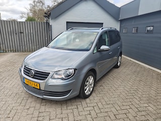 Volkswagen Touran 1.4 TSI Highline,Dsg automaat,Cruise control,Navi,Parking system,7 persoons,