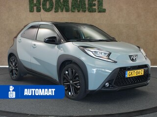 Toyota Aygo 1.0 VVT-i S-CVT Premium - ORIGINEEL NEDERLANDSE AUTO - AFKOMSTIG VAN 1E EIGENAAR - CAMERA - DEELS LEDEREN BEKLEDING - VOORSTOELEN VERWARMD - DRAADLOZE TELEFOONLADER - CLIMATE CONTROL - NAVIGATIE - PARKEERSENSOREN VOOR/ ACHTER- DAB AUDIO - JBL AUDIO