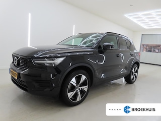 Volvo XC40 1.5 T5 Recharge R-Design | Panoramadak | Trekhaak | Adaptieve Cruise control | BLIS | Camera | Parkeersensoren | Stoel en stuurwielverwarming |