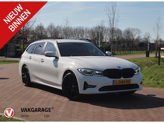 BMW 3-serie Touring 320e Business Edition Plus | 19 Inch Velgen | Trekhaak | Laser Led koplampen | NL-Auto |