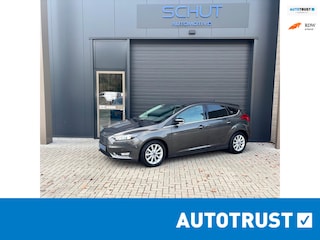 Ford Focus 125pk Titanium CAMERA | LANE ASSIST | CARPLAY | PARK ASSIST | STUURVERWARMING | CLIMA | BLIS