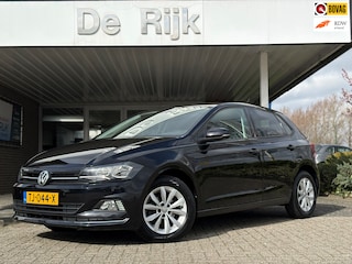 Volkswagen Polo 1.0 TSI Highline | Navi, Climate, Stoelverw., PDC, 15'' LMV | Onderhoudshistorie aanwezig! |