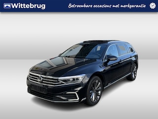 Volkswagen Passat Variant 1.4 TSI PHEV GTE / AUTOMAAT/ TREKHAAK/ PANO/ LEER/ ELEK.KLEP/ STUUR+STOELVERWARM.V+A/ PARK.SENSOR.V+A/ 360 CAMERA/ MEMORY SEAT/ DCC/ DODEHOEK/ ACC/ APP-CONNECT/ HEAD-UP/ KEYLESS/ NAVI/ LED/ DAB/ CLIMA
