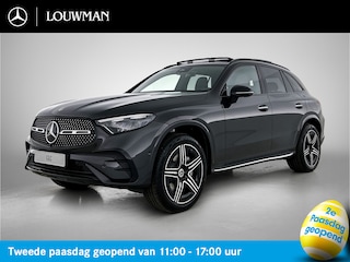 Mercedes-Benz GLC 300e 4MATIC Sport Edition | Premiumpakket | Nightpakket | Treeplanken | Trekhaak | 20 inch AMG velgen | Memorypakket | Panoramaschuifdak | 360° camera | DIGITAL LIGHT | Augmented Reality navigatie |