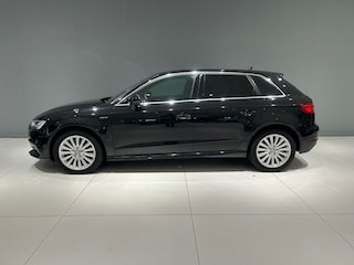 Audi A3 Sportback 1.4 TFSI 204pk e-tron S tronic Lease Edition PDC Camera LMV