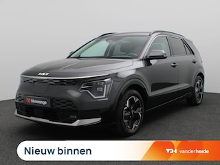 Kia Niro Edition Advanced 64.8 kWh 204PK Trekhaak, Warmtepomp, Achteruitrijcamera, Keyless, Stoel-Stuurverwarming, Navi, 17" LM Velgen, Parkeersensoren voor en achterzijde, Side Assist