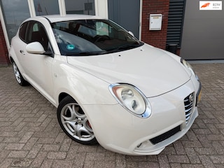 Alfa Romeo Mito 1.4 T / Navi / PDC / Clima / LM