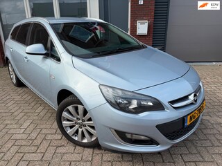 Opel Astra Sports Tourer 1.4 Business + / Leder / Navi / PDC / Cruise / Airco