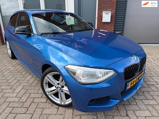 BMW 114i Upgrade Edition / Leder / Navi / PDC / Carplay / 18 inch