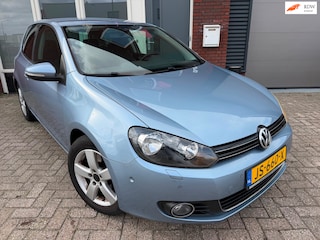 Volkswagen Golf 1.4 TSI Highline / PDC / Park Assist / Stoelverwarming / Airco