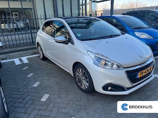 Peugeot 208 1.2 110pk Allure | Camera | Carplay | Panoramadak | Navigatie | Parkeersensoren | Cruise control | 16'' velgen