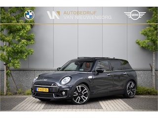 Mini Clubman 2.0 Cooper S Hammersmith | JCW-uitvoering | Panoramadak | Harman Kardon | Camera | Keyless | Leder Chester | Origin. NL NAP Dealer O.H. |